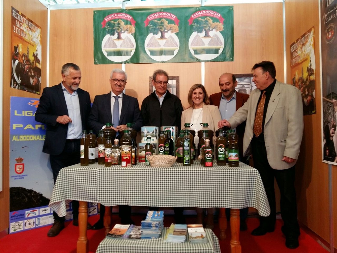 El vicepresidente de la Junta visita en Olverea la I Feria del Olivar