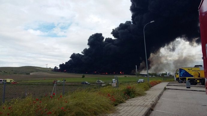 Incendio en el cementerio de neumáticos de Seseña