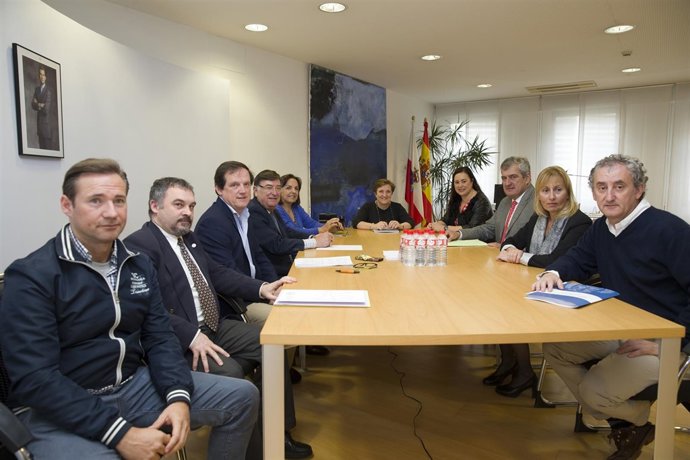 Real con representantes del Foro Sanitario Profesional