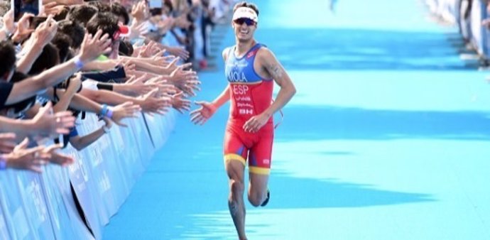 Mario Mola triatlón Series Mundiales Yokohama