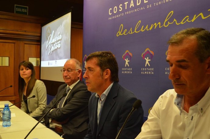 Presentación del libro de Pedro Delgado en la Diputación de Almería