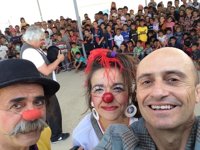 La ONG Payasos Sin Fronteras busca sacar la sonrisa a los niños refugiados de Irak