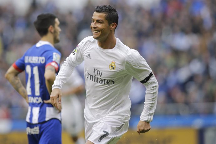 Cristiano celebra un gol en Riazor ante el Deportivo