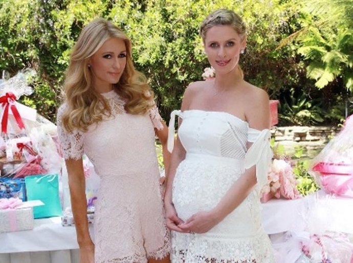 INSTAGRAM PARIS HILTON