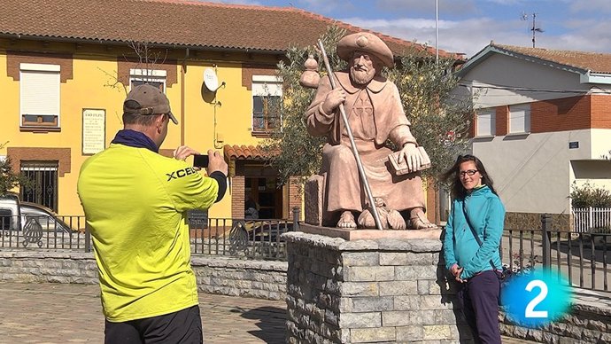 Peregrinos en Villar de Mazarife