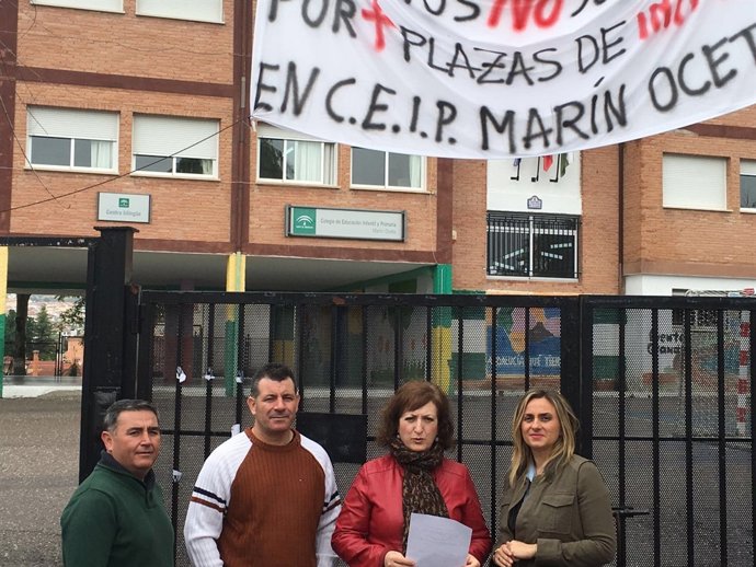 Protesta por la "eliminación" de una unidad de educación infantil en Alfacar