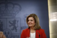 Báñez no comparece en la comisión de formación y el PP-A pide el cese del presidente