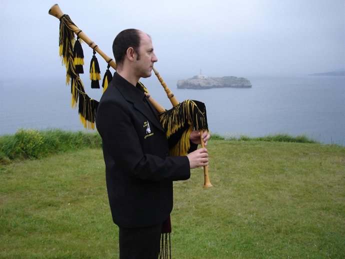 ROBERTO DIEGO, Premio Anual De PROA