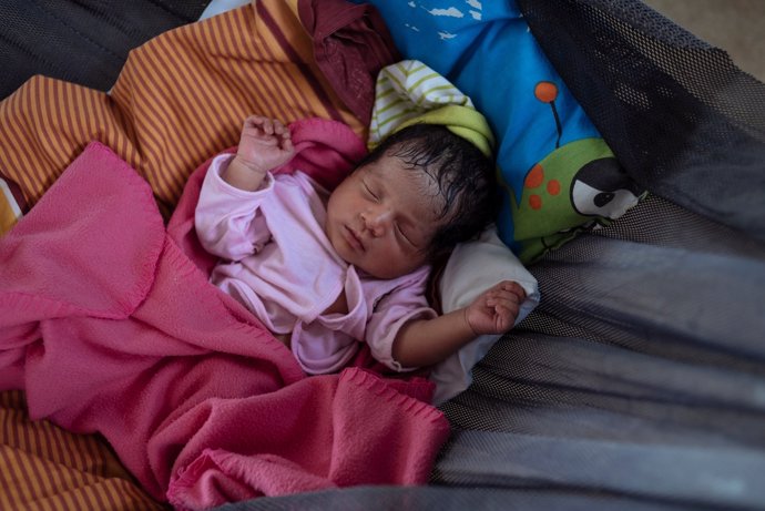 Bebé nacida tras el terremoto de Ecuador