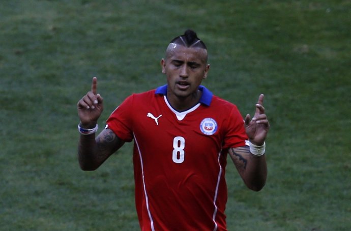 Arturo Vildal con la selección de Chile