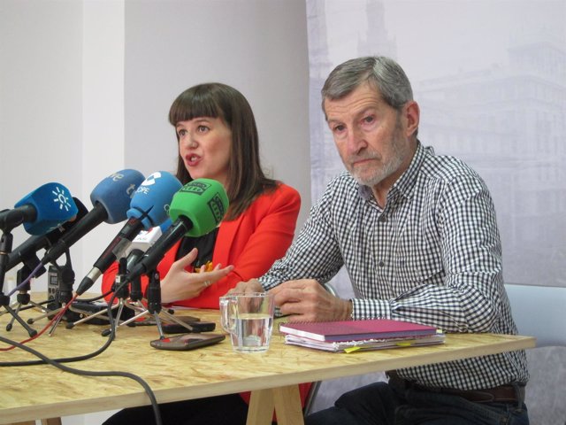 Lucía Ayala y Julio Rodríguez (Podemos)