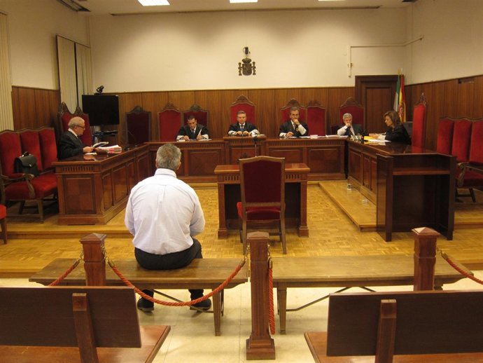 Juicio al guardia civil acusado de inventarse multas de tráfico