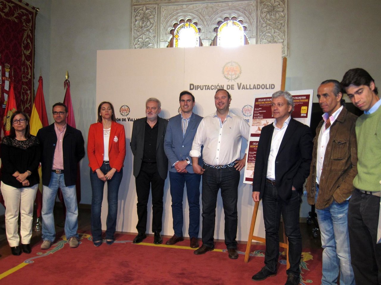 Matadores, ganaderos, novilleros y organizadores del ciclo de coloquios.