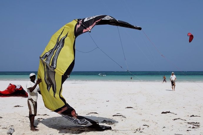 Tarifa, La Manga y Fuerteventura, los mejores lugares para el kitesurf