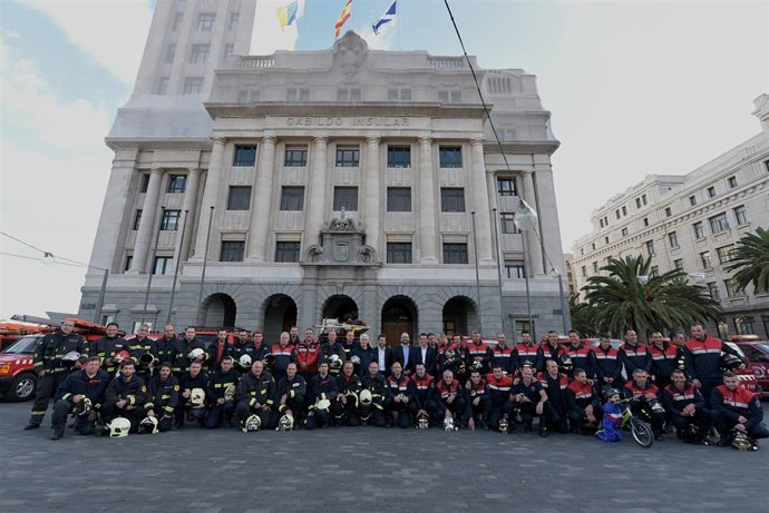 NOTA DE PRENSA Y FOTOGRAFÍAS: PRESIDENCIA BOMBEROS