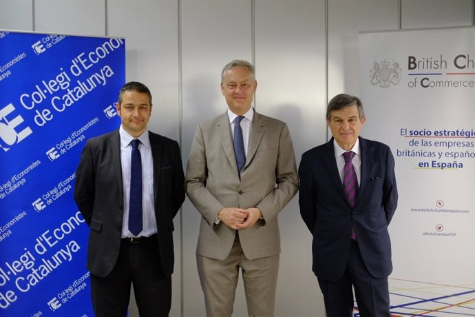 Chris Dottie, Simon Manley y Joan B.Casas