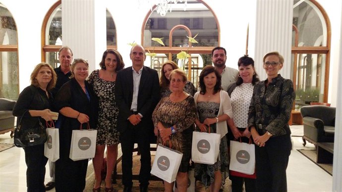 NOTA DE PRENSA Y FOTOGRAFÍA: TURISMO PROMOCIÓN