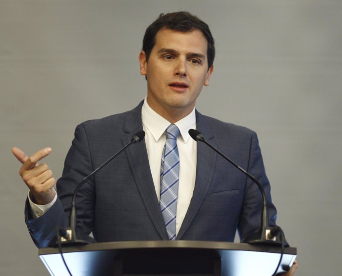 Albert Rivera en un desayuno informativo