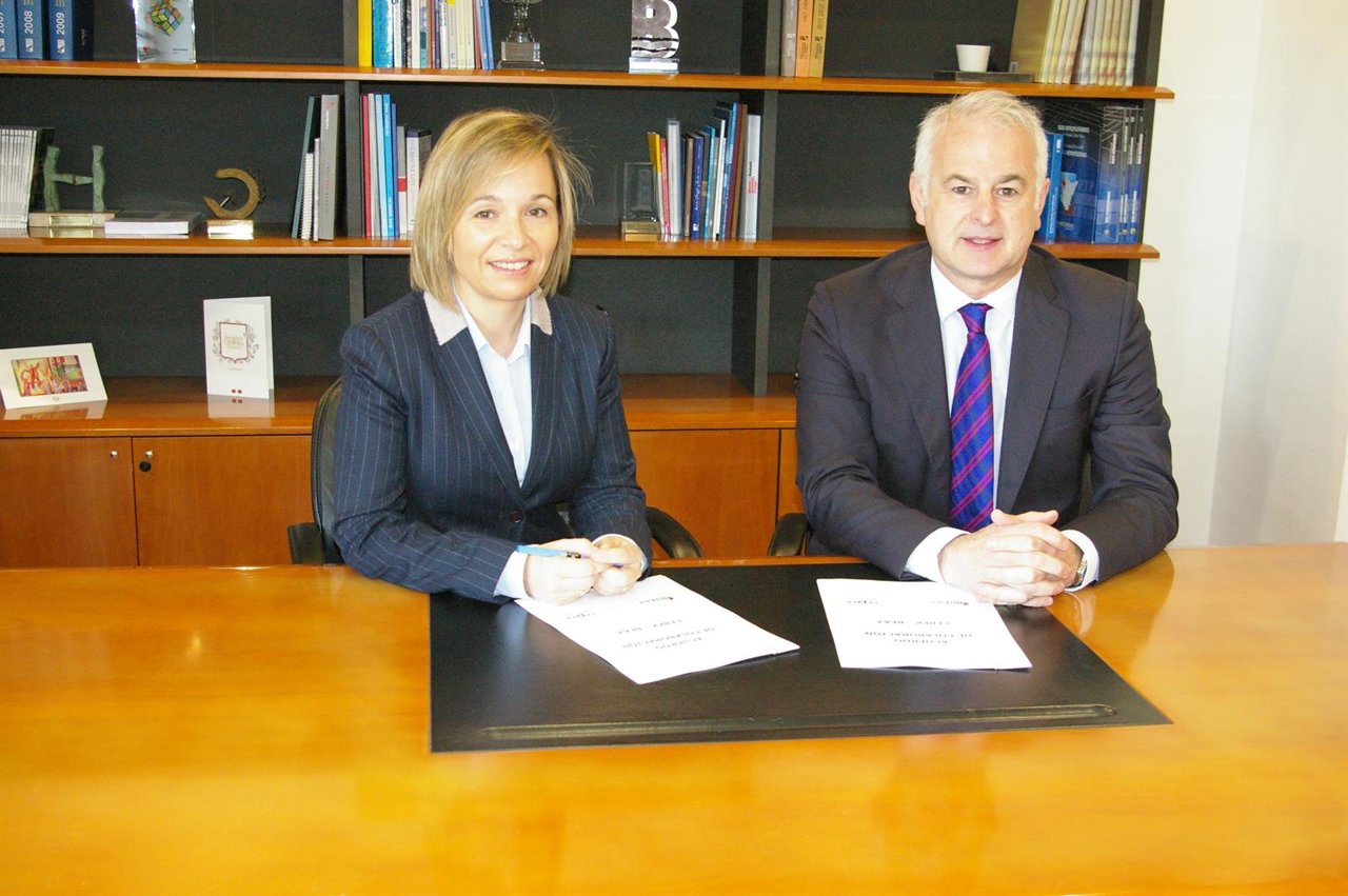 Ainara Basurko y Francisco Javier Azpiazu