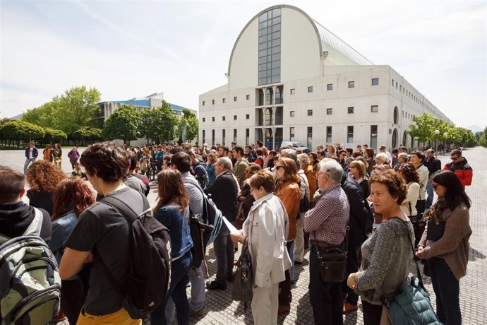 Concentración en la UPNA.