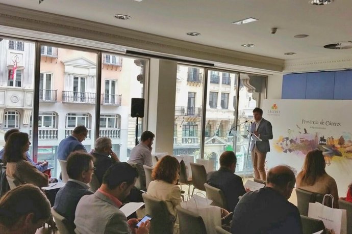 Cáceres vende sus atractivos turísticos en Madrid