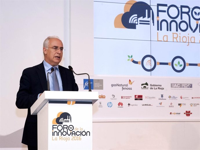Ceniceros inaugura Foro de la Innovación