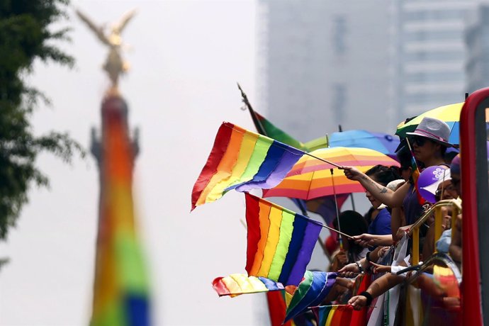 Desfile del orgullo gay en la capital de México