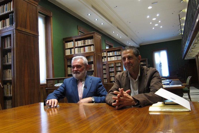 Director de la RAE, Darío Villanueva y presidente de la Academia de Publicidad