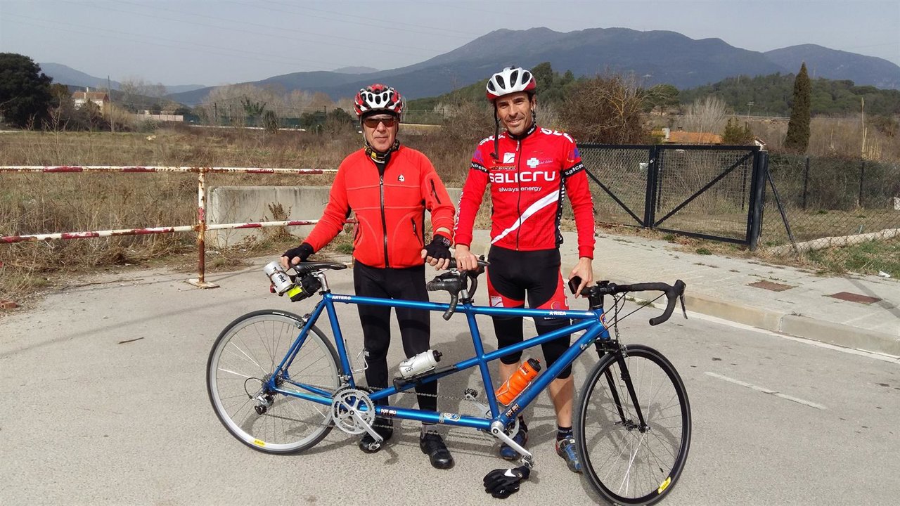 ONCE CATALUNYA. Ndp. Un Ciclista Cec I El Seu Guia Fan En Tàndem BCN Sarajevo Pe