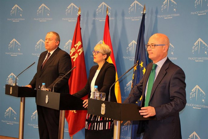 Hernández, Arroyo y Bernabé en rueda de prensa tras Consejo Gobierno