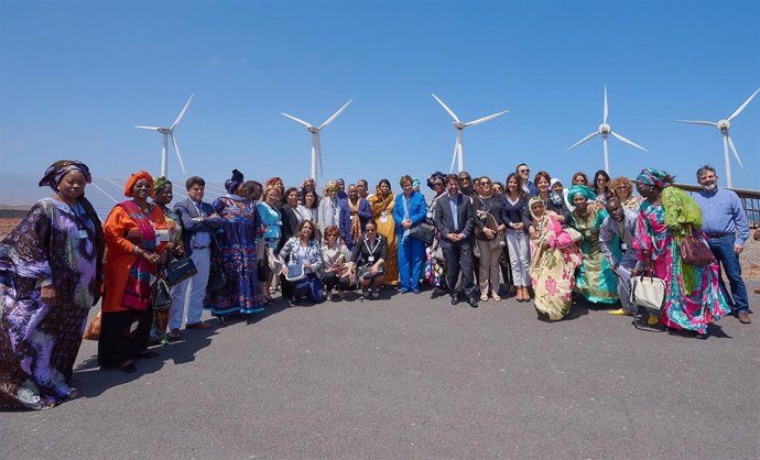 Alonso y las parlamentarias en el ITER