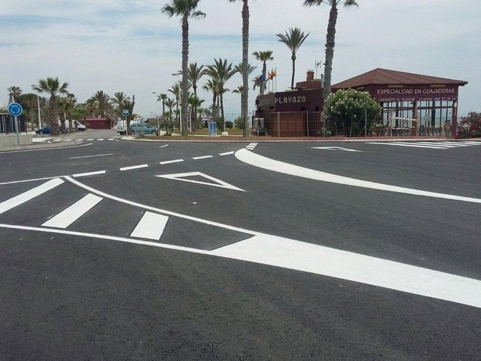 Rotonda de acceso al puerto de Garrucha
