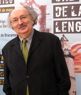 Antonio Colinas en un acto en Salamanca