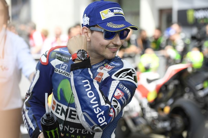Jorge Lorenzo celebrando la victoria en el GP de Francia 