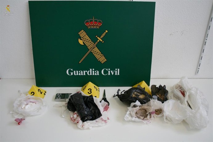 Dos detenidos por traficar con heroína y cocaína en La Jonquera