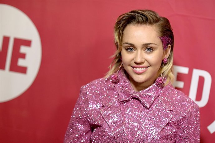 Miley Cyrus/ Getty