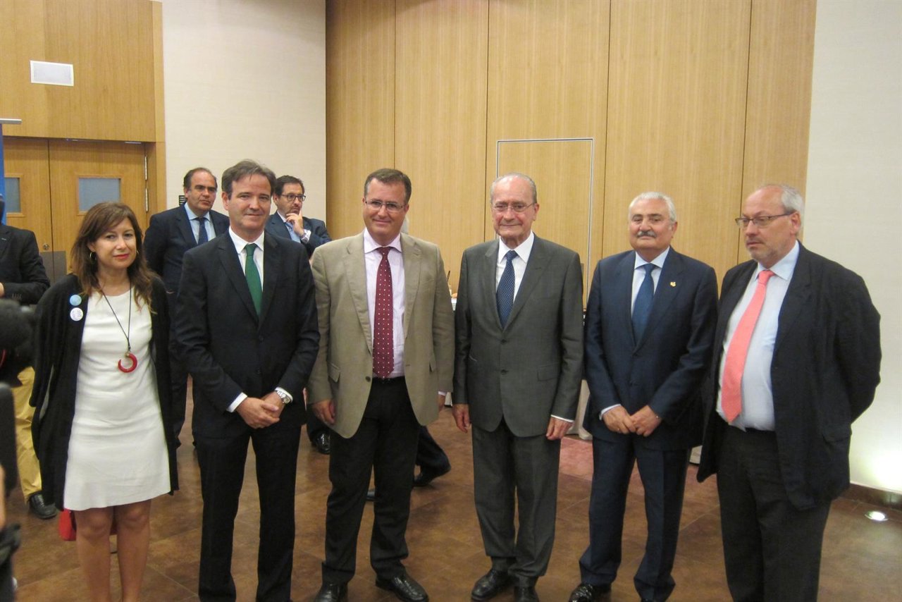 Del Corral, Atencia, Cabrera, De la Torre, Bourrellier y Díaz .Cofrades
