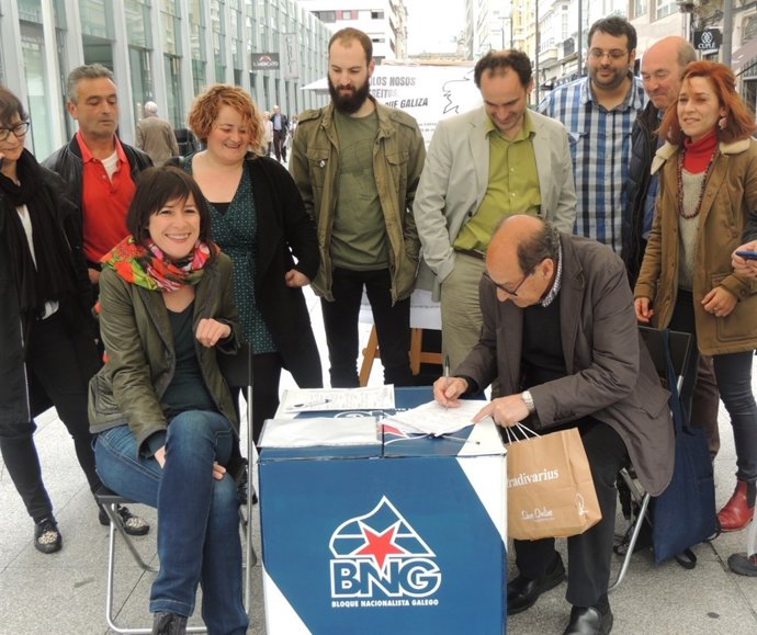 Recogida de avales del BNG en A Coruña