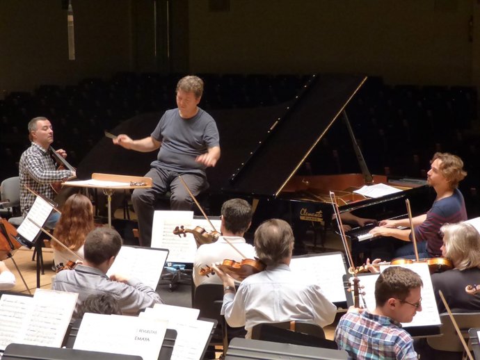 Ensayo Antonio Galera J. E. Lluna OV