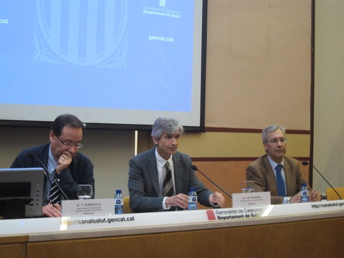 Tomàs Pumarola, Josep Maria Argimon (CatSalut) y Carlos Rodrigo