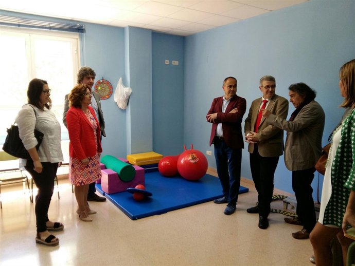 Broto ha visitado las instalaciones del servicio de atención temparana en Brea