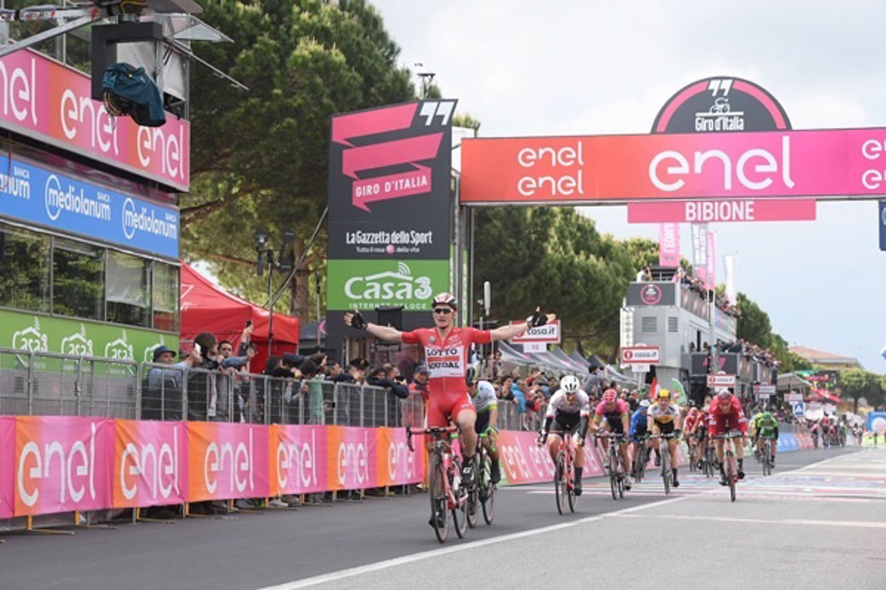 André Greipel gana la duodécima etapa del Giro