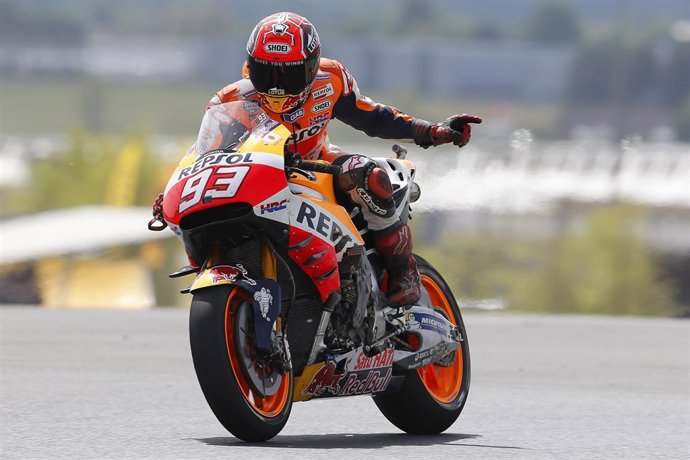 Marc Márquez sin medio carenado por su caída en el Gran Premio de Francia