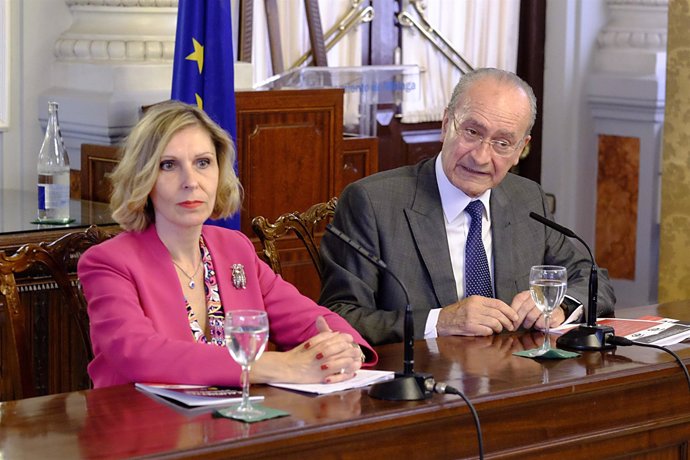 Eurodiputada Beatriz Becerra y el alcalde de Málaga, Francisco de la Torre