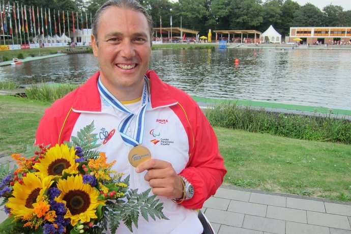 Javier Reja, primer campeón del mundo de Paracanoe