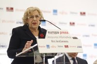 Manuela Carmena considera un "error inmenso" la prohibición de las esteladas