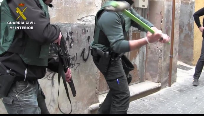 Operación de la Guardia Civil para desmantelar en Quel cultivo marihuana