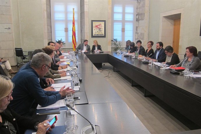 Comisión de seguimiento del pleno del Parlament sobre pobreza