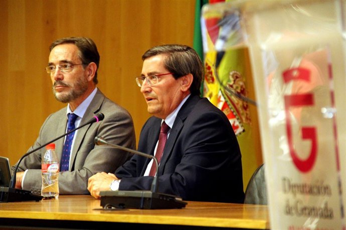El consejero de Fomento y el presidente de la Diputación de Granada