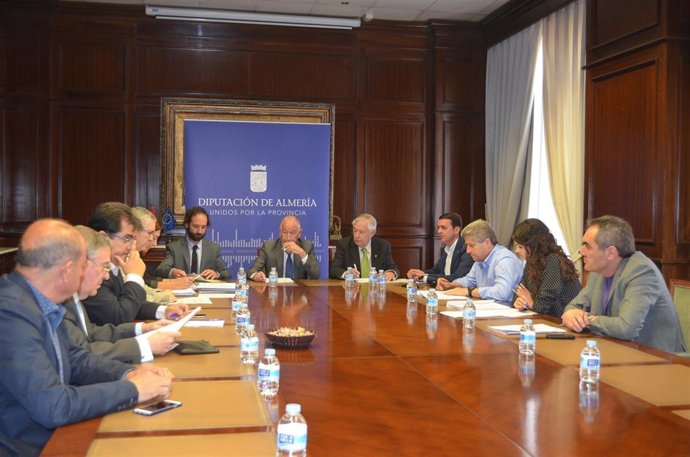 El Patronato de la UNED ha aprobado la dimisión de Trino Gómez.